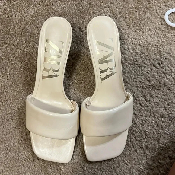 Zara Shoes - Zara leather heeled mules